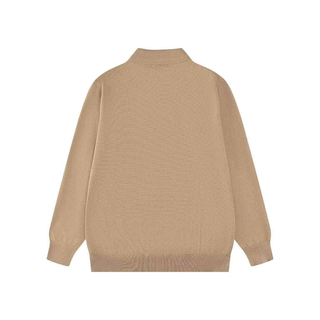 P206 Style number: R07 Ralph Lauren knitted pony embroidered lapel polo shirt three-button pullover open chest long-sleeved sweater. Official website synchronized. Same style for men and women. Classic cotton yarn. 100% white cotton. High-quality goods. Classic style has always been very popular! The workmanship details are very good! The simple lapel polo pullover sweater is always the standard, with classic brand embroidery on the chest! All major stars have the same style! Best for couples. High quality goods! Xinjiang cotton micro-elastic and smooth fabric is of great quality. Pure cotton is soft and skin-friendly. Color #White Blue Gray Dark Gray Khaki Military Green Navy White Label Navy Blue Red Label Black Red Label Black White Label Pink Size#S M L